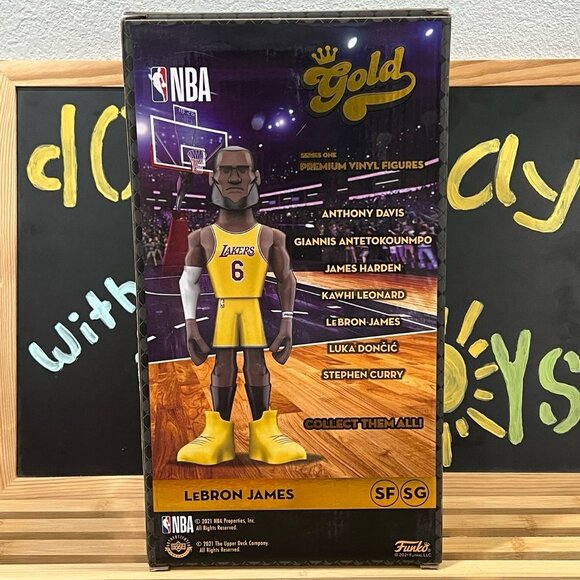 Funko Gold Pop Lebron James 12 Inch Premium Vinyl Figure  Funko Pop NBA Gold - Lebron James Chase 12\